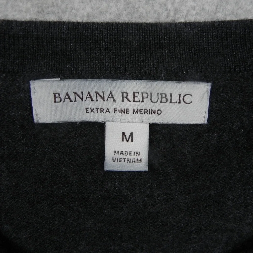 Banana Republic Sweater Mens Medium Merino Wool Crew Neck Charcoal Gray Pullover